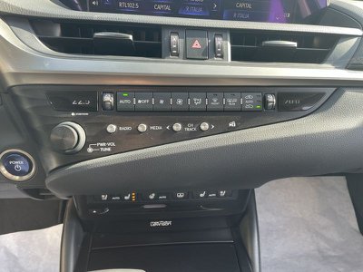 Lexus Nx 300h 4wd Executive, Anno 2018, KM 23000 - hlavní obrázek