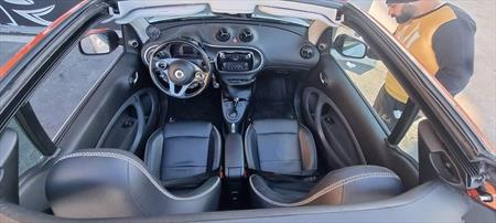 Smart Cabrio Style Brabus Exlusiva, Anno 2018, KM 28000 - hlavní obrázek