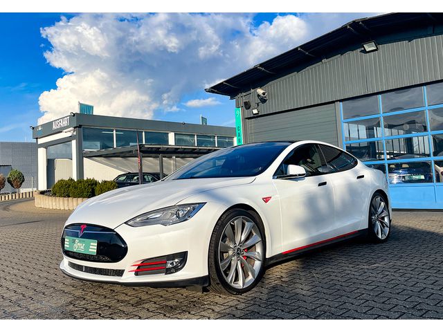 Tesla Model S P85D Supercharger free SuC free Autopilot 21 - hlavní obrázek