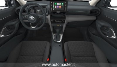 Toyota Yaris Cross 1.5 Hybrid 5p. E CVT Active, KM 0 - hlavní obrázek