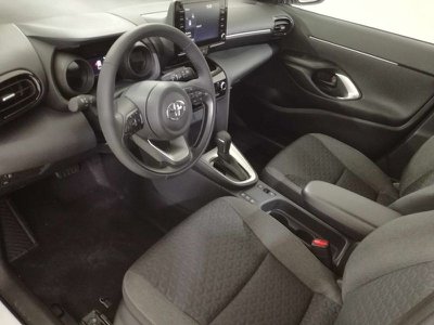 Toyota Yaris 1.5 Hybrid 5 porte Trend Bronze Edition Info: 340 - hlavní obrázek
